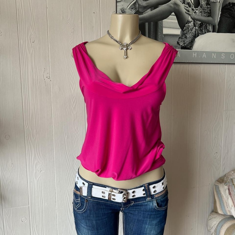 Deep blush pink Marciano 2000's climbing top with cute backing 💕💓🎀